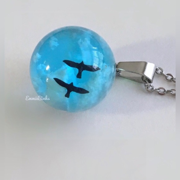 ✨3for$38 New Flying Birds in Sky Dimensional Sphere Pendant Necklace - Picture 10 of 16